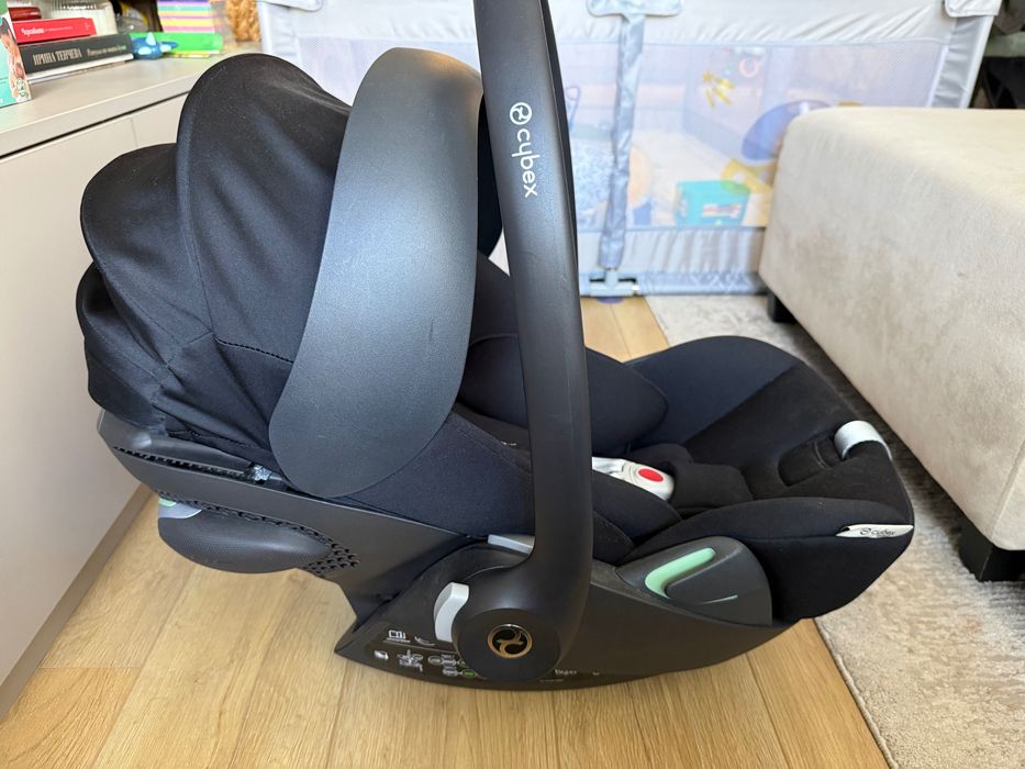 Столче за кола Cybex Cloud G i-Size 0-13 кг Magic Black + подложка за новородено