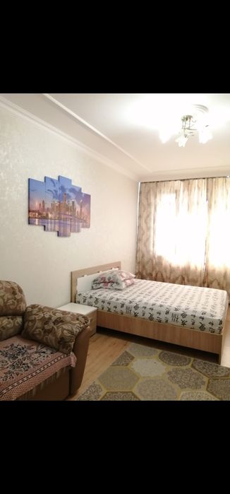 Посуточно квартира Сауран Тауерс