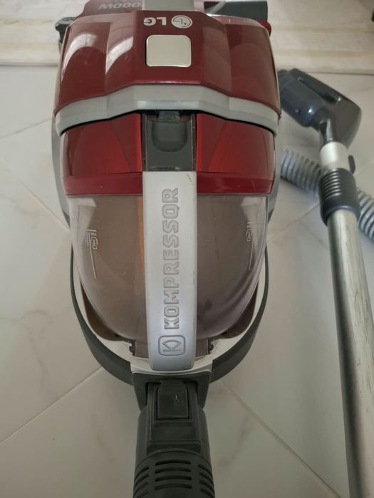 Пылесос б/у  LG compressor