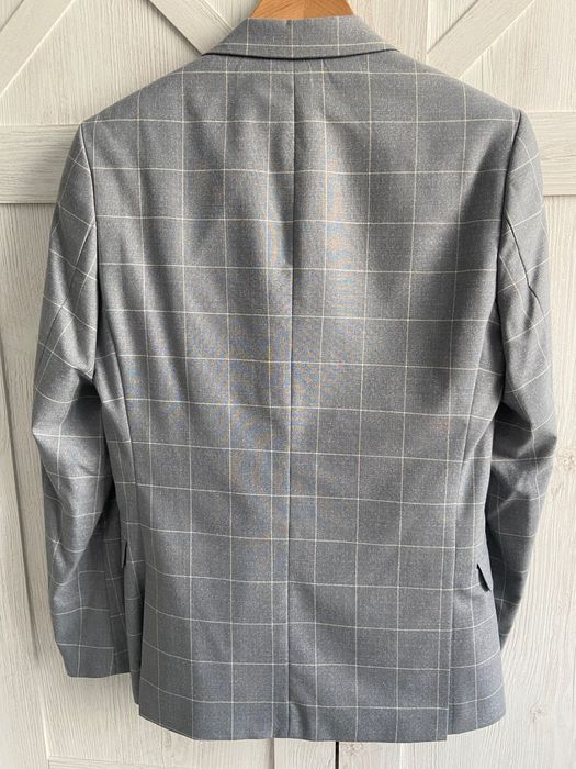 Продаю Костюм Тройка