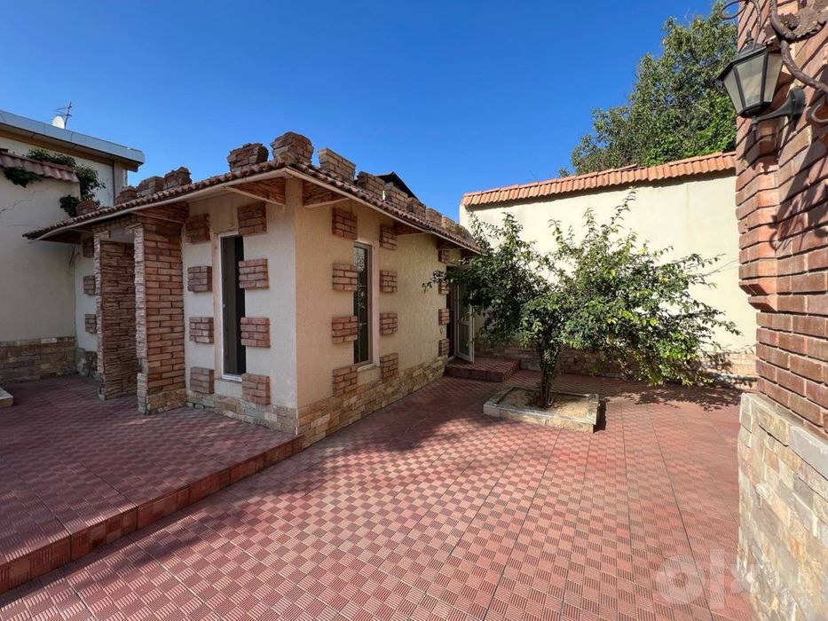 Продается дом,парк Тельмана,ул Махатмы Ганди,10соток
