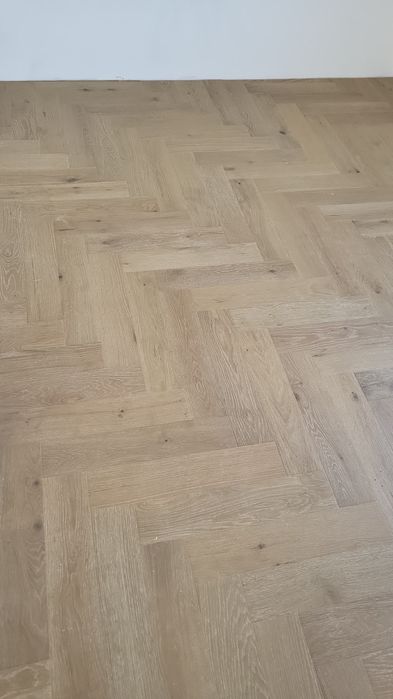 Укладка Паркета ,ламината  .