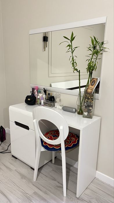 Мебель (Спальный гарнитур)