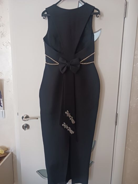 Официална черна рокля