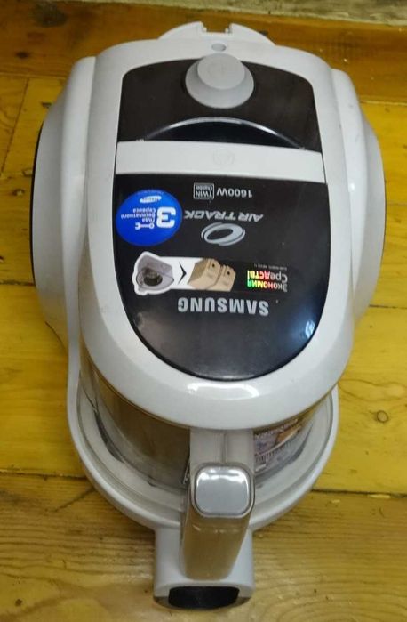 пылесос Samsung SC-4520 в отличном рабочем состоянии.