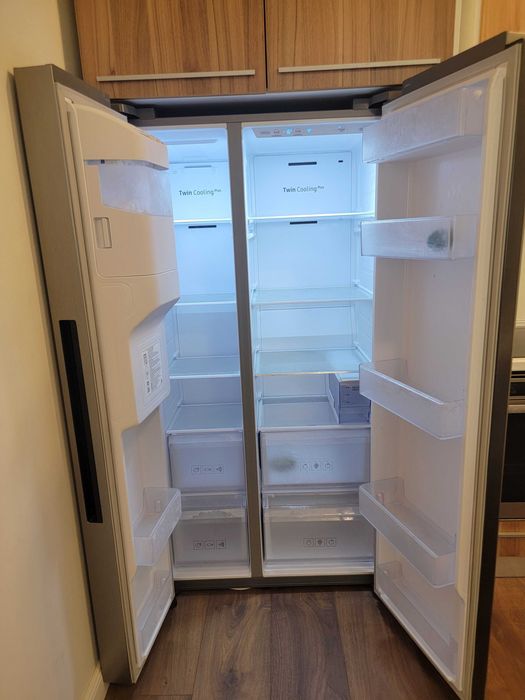 Дава се под наем Тристаен апартамент в Варна, Аспарухово - 105 кв.м за 849 € - Снимка #14