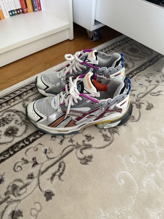 balenciaga runner