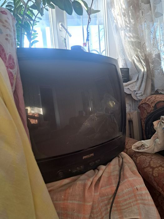 Телевизор цветной