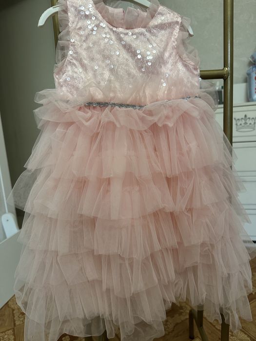 Продается детское платье