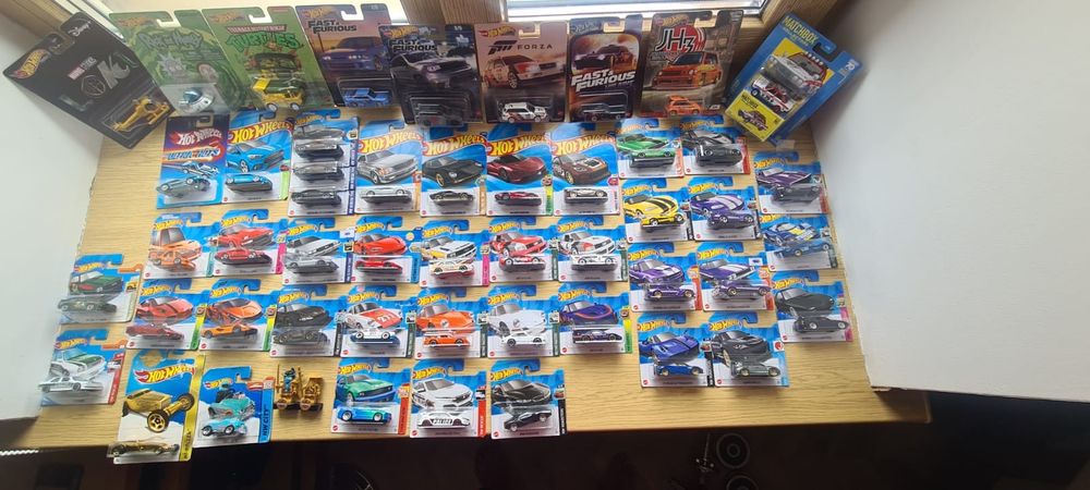 hot wheels хотвилс hotwheels