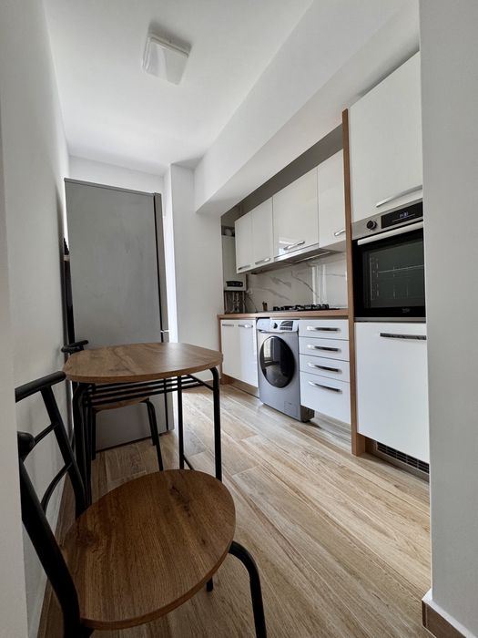 Închiriez apartament 2 camere zona Pacurari