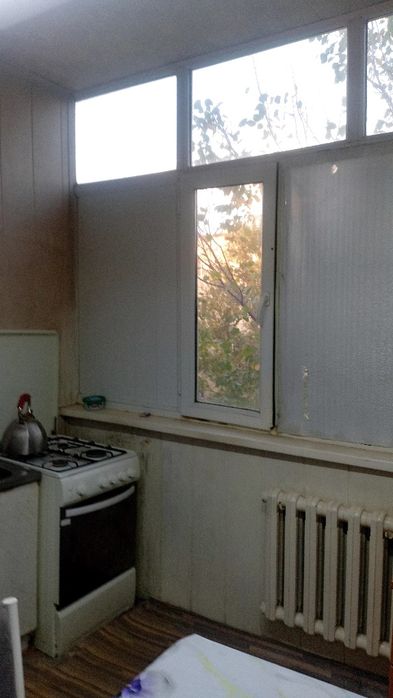 продам 1 ком. кв. в 10мкр дом 29