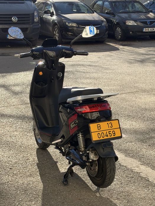 Scuter electric RKS performance