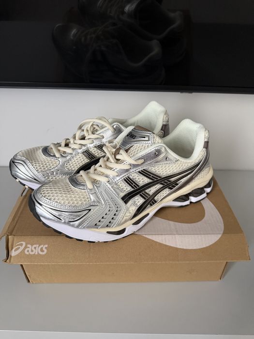 Asics gel Kayano 42