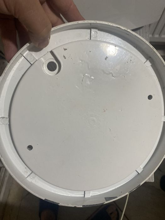 Aplica pentru iluminat din fonta si sticla fara plastic!