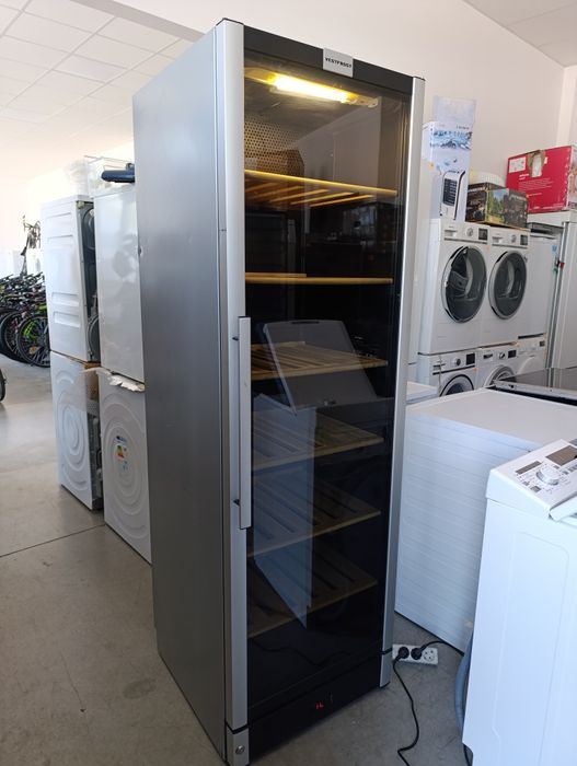 Хладилна ветрина Vestfrost за вино