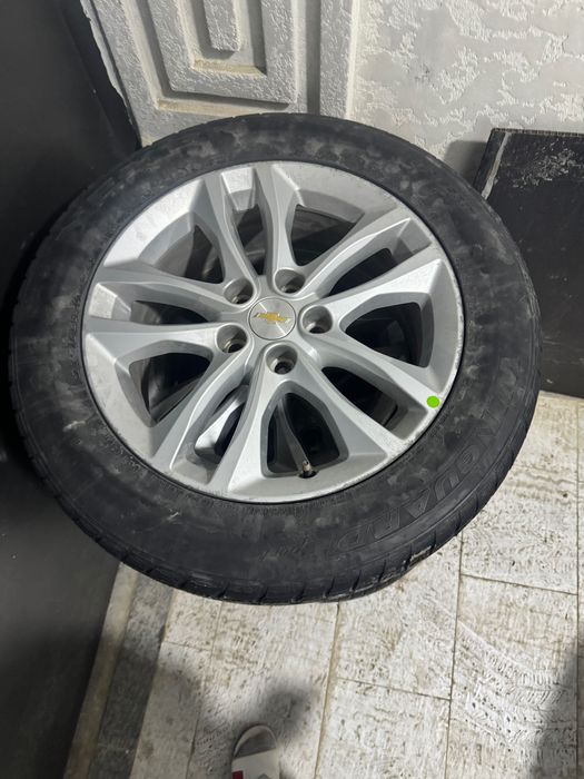 Продаю диски с шинами от Малибу 2 2.4