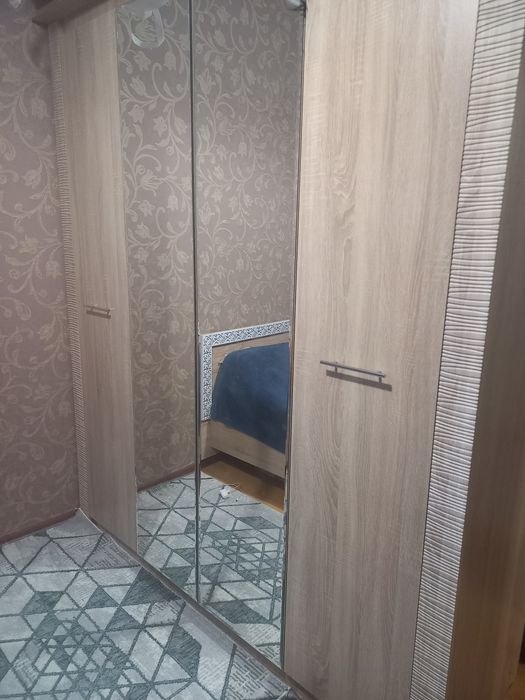 Шифоньер, почти новая