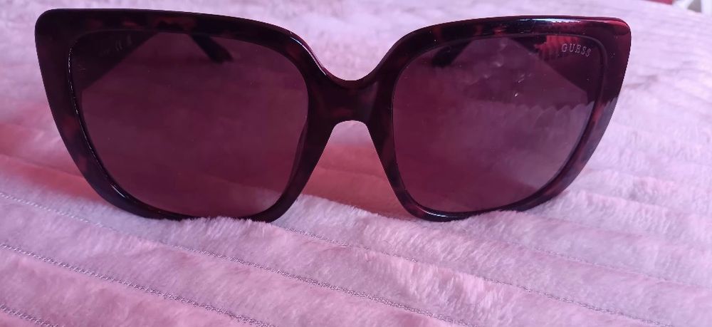 Слънчеви очила Guess