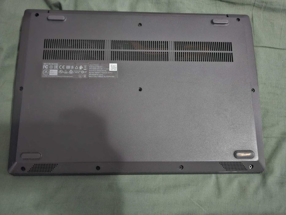 Laptop Lenovo V15-ADA