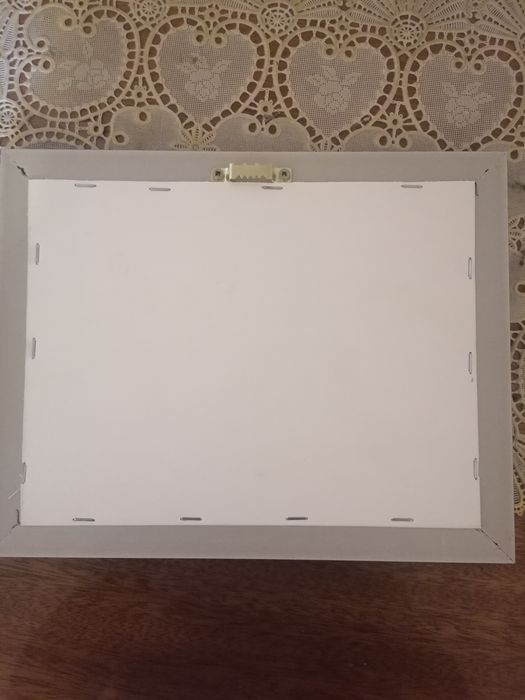 Картина вышита крестиком