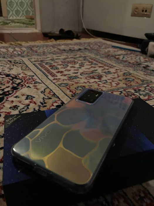 Продам Vivo V23e