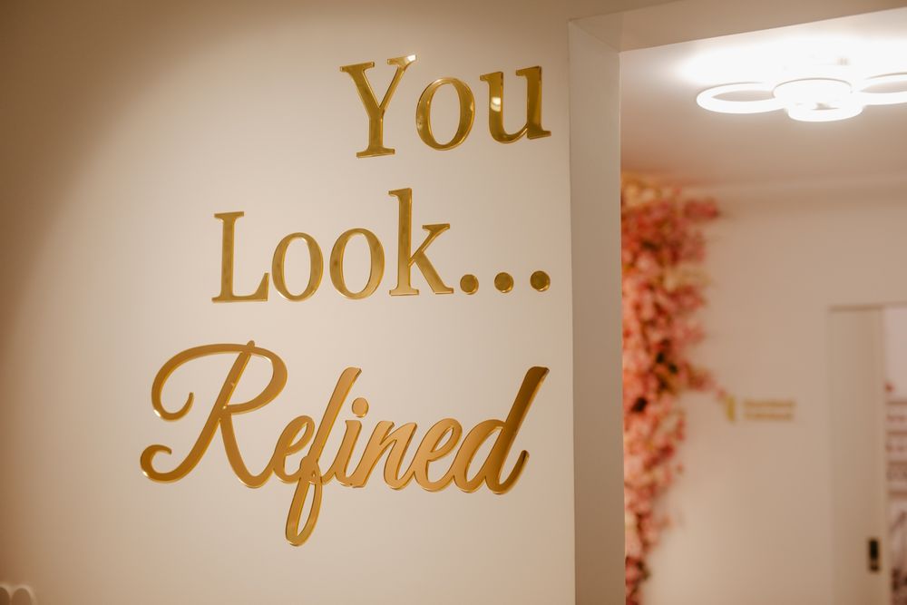 Căutăm HAIRSTYLIST PFA pentru salonul REFINE!