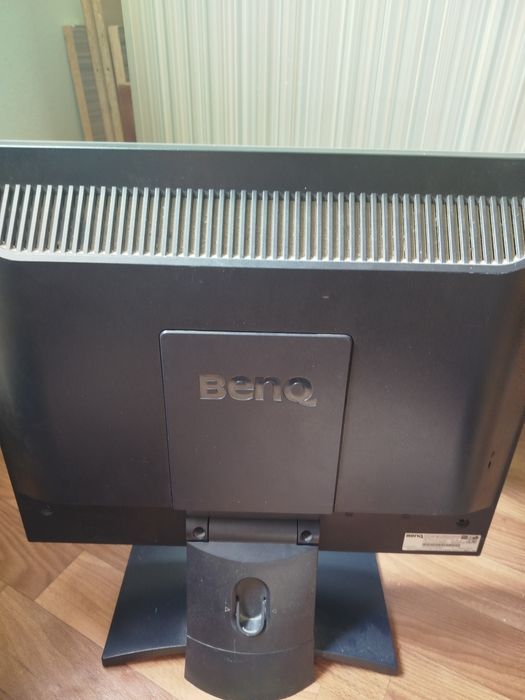 Продам монитор Benq