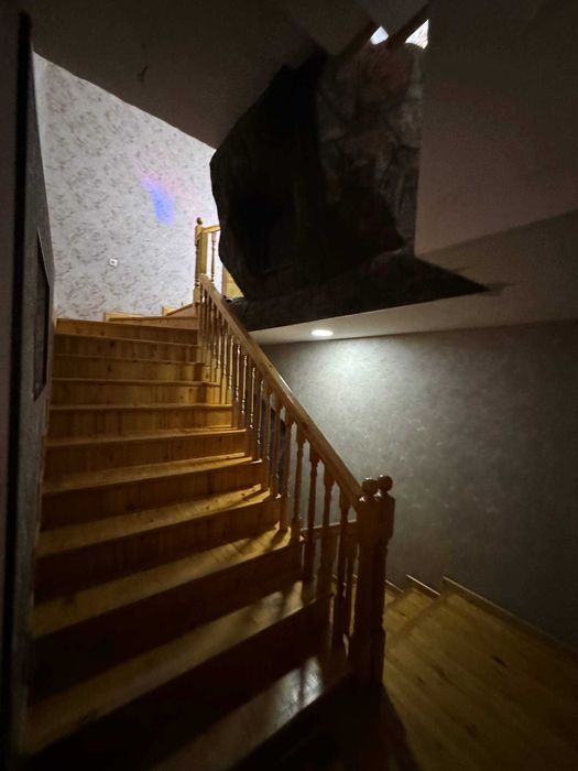 Uy sotiladi nazarbek mostadan 2km krganda