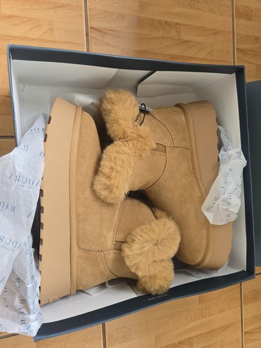 UGG Badura din piele