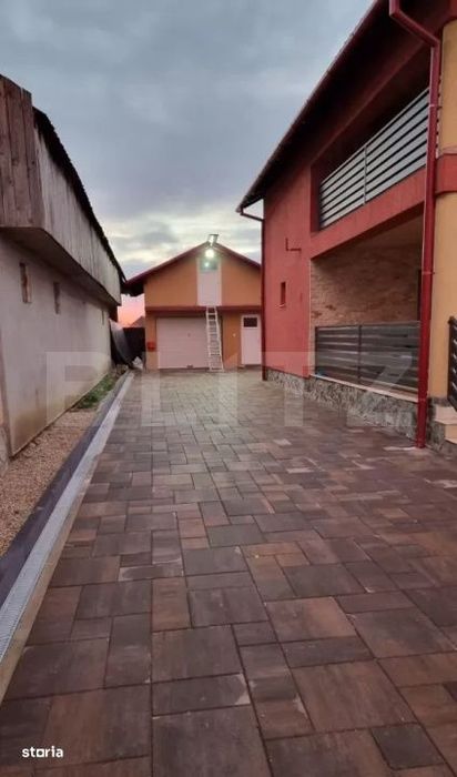 Vand casa in Darova