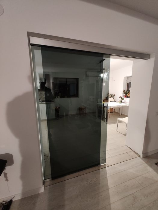 USI culisante sticla securizata