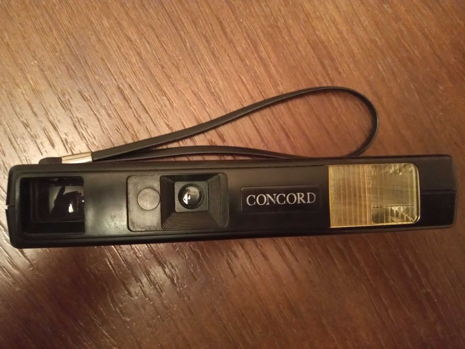 Автоматичен фотоапарат със светкавица "CONCORD 110 EF"