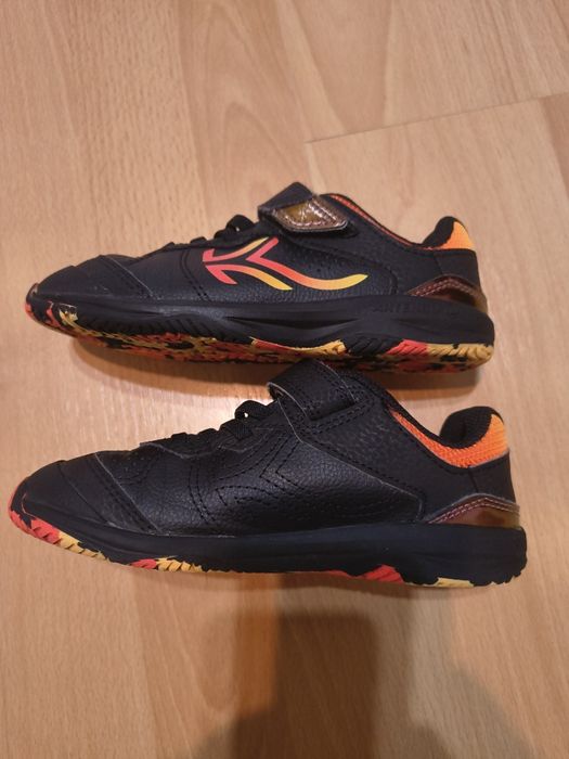 Adidași băieți Artengo mărimea 30 .Preț 60 lei