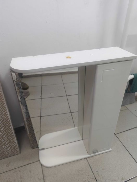 Зеркало шкафчик в ванную