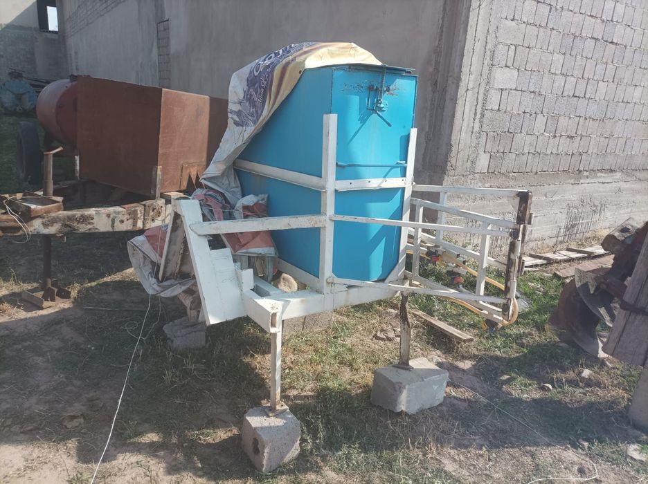 Штанговый опрыскиватель 500 литров