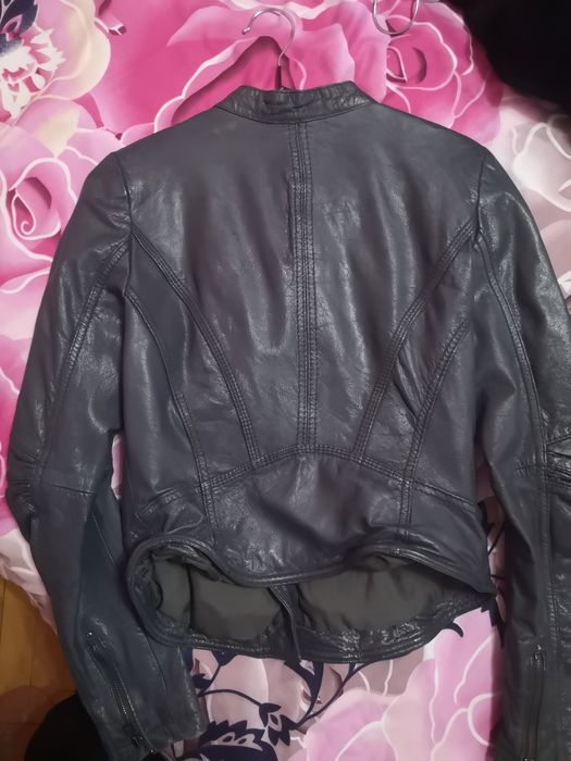 Кожено яке Bershka