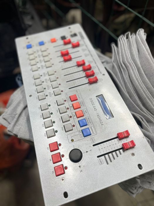 Световой пульт б/у