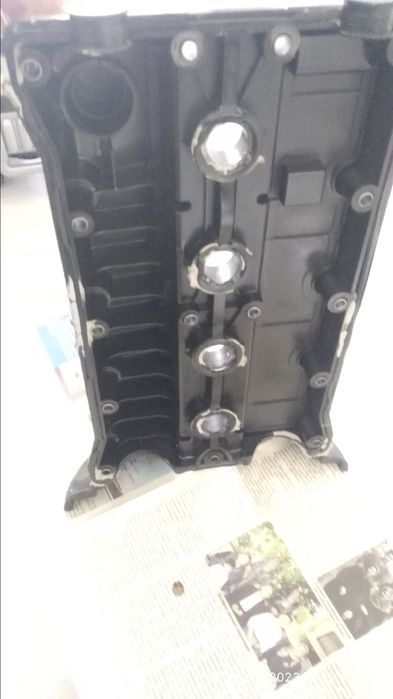 Нексия 2 1.6 донс клапан кришка сотилади,оригинал завод Арзон вариант.