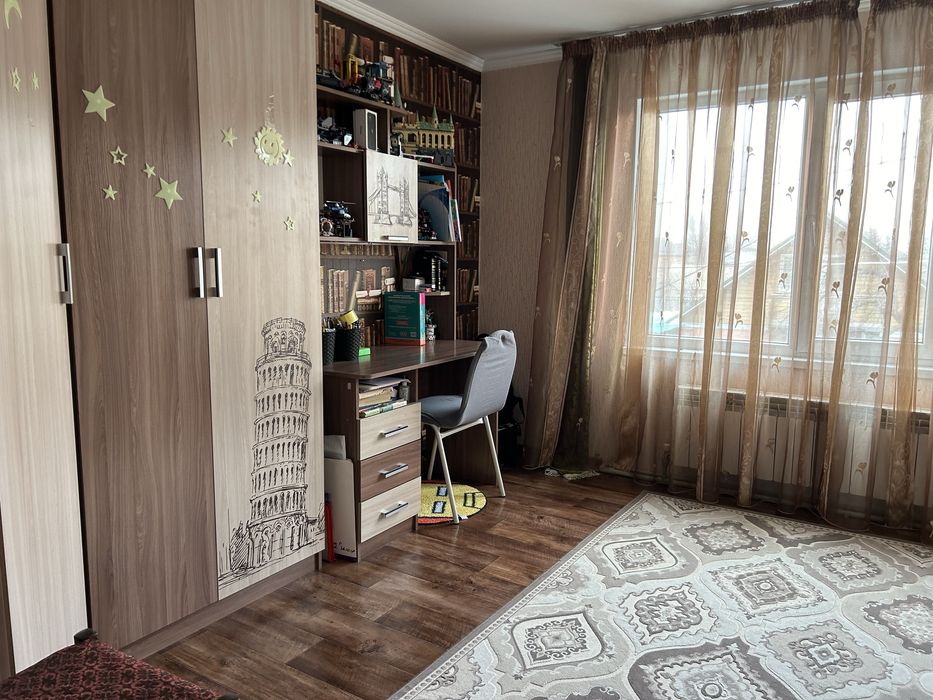 Спальный гарнитур