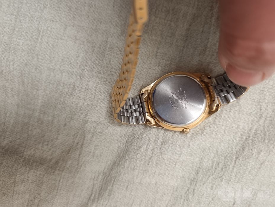 Продам японские часы Casio