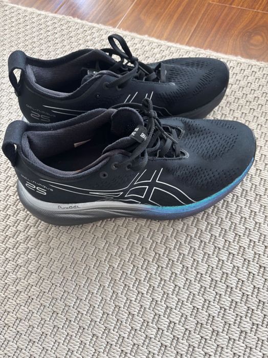 Adidasi Asics 44 condiție 10/10