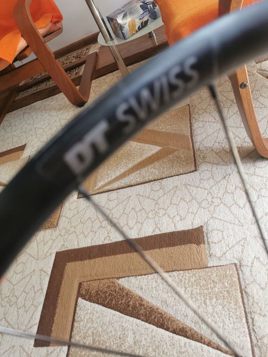 Roți bicicletă DT SWISS r470