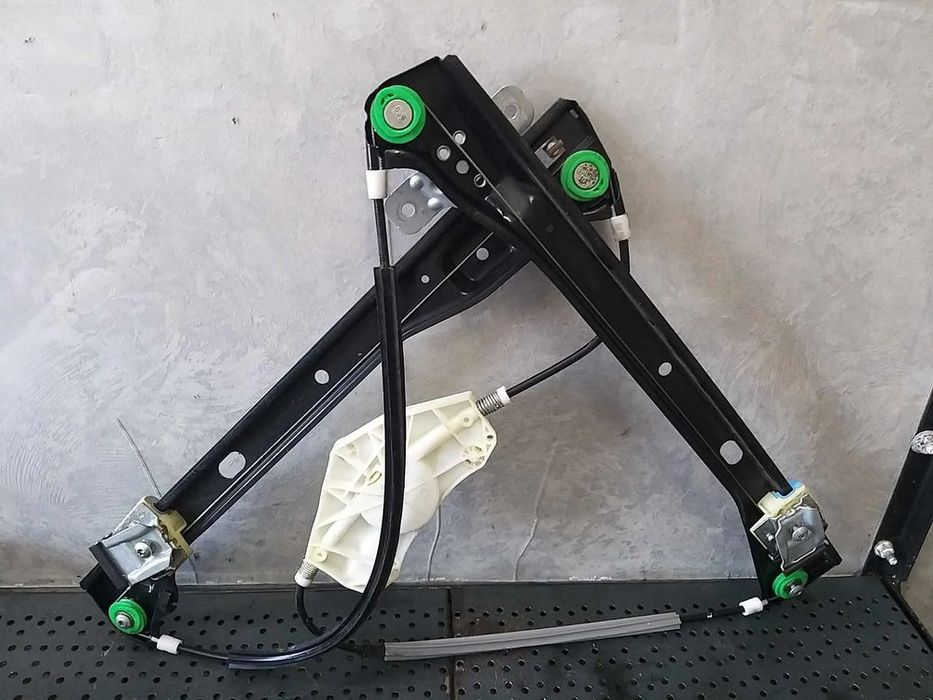 Macara geam electric dreapta fata vw golf 6 5k