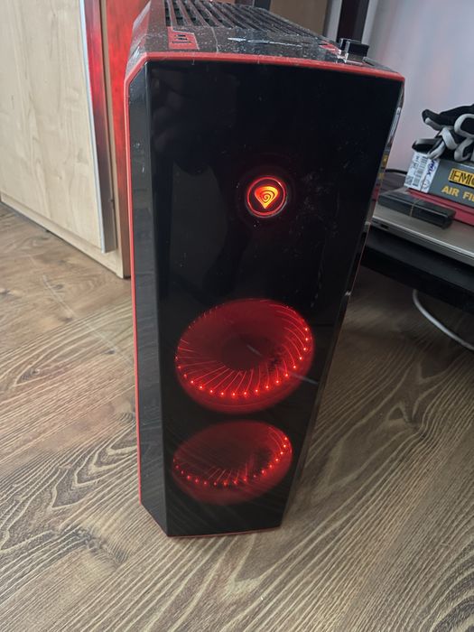 Vand PC gameing 1000 de lei