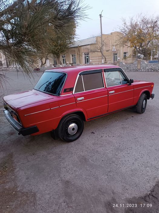 Lada 2106 1975 — 2