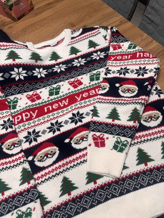 Продаются два свитера