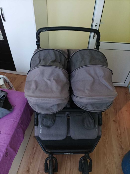 Бебешка количка за близнаци само за гр Бургас