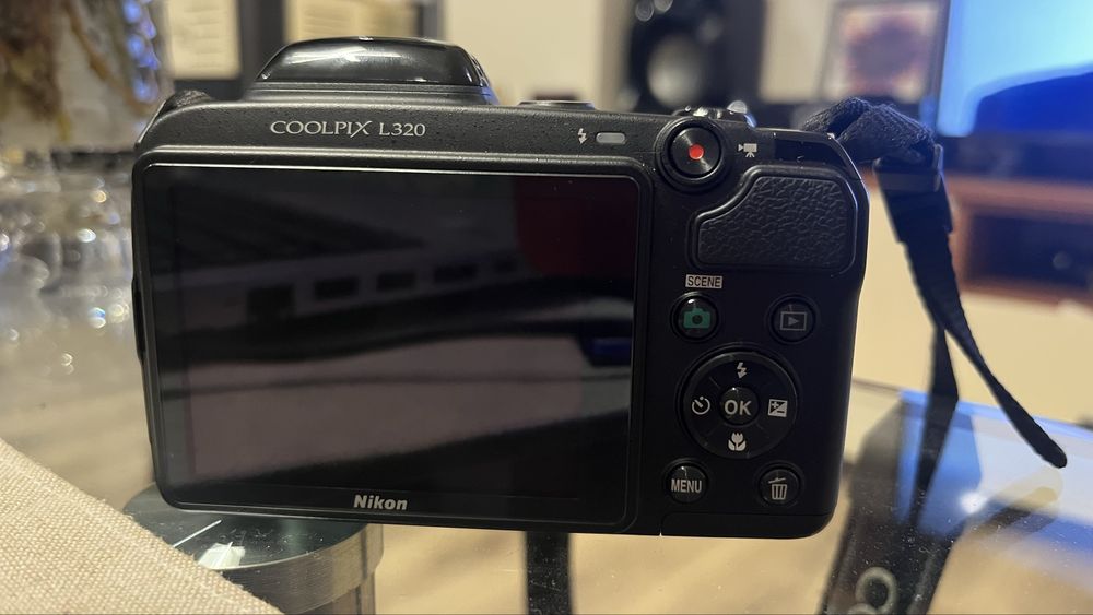 Nikon Coolpix 26X Wide Optical Zoom (ED VR)