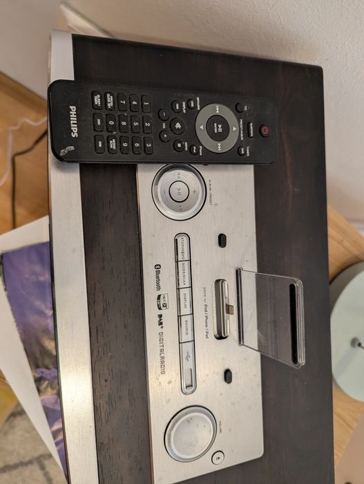 Radio digital philips dtb855 10 cu Bluetooth, USB, cd si dock iphone/ipad